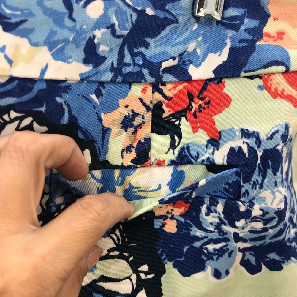 J. Crew Shorts Size 6 Mint Green Blue Chino Floral Stretch Side Zip Beach - Picture 2 of 11